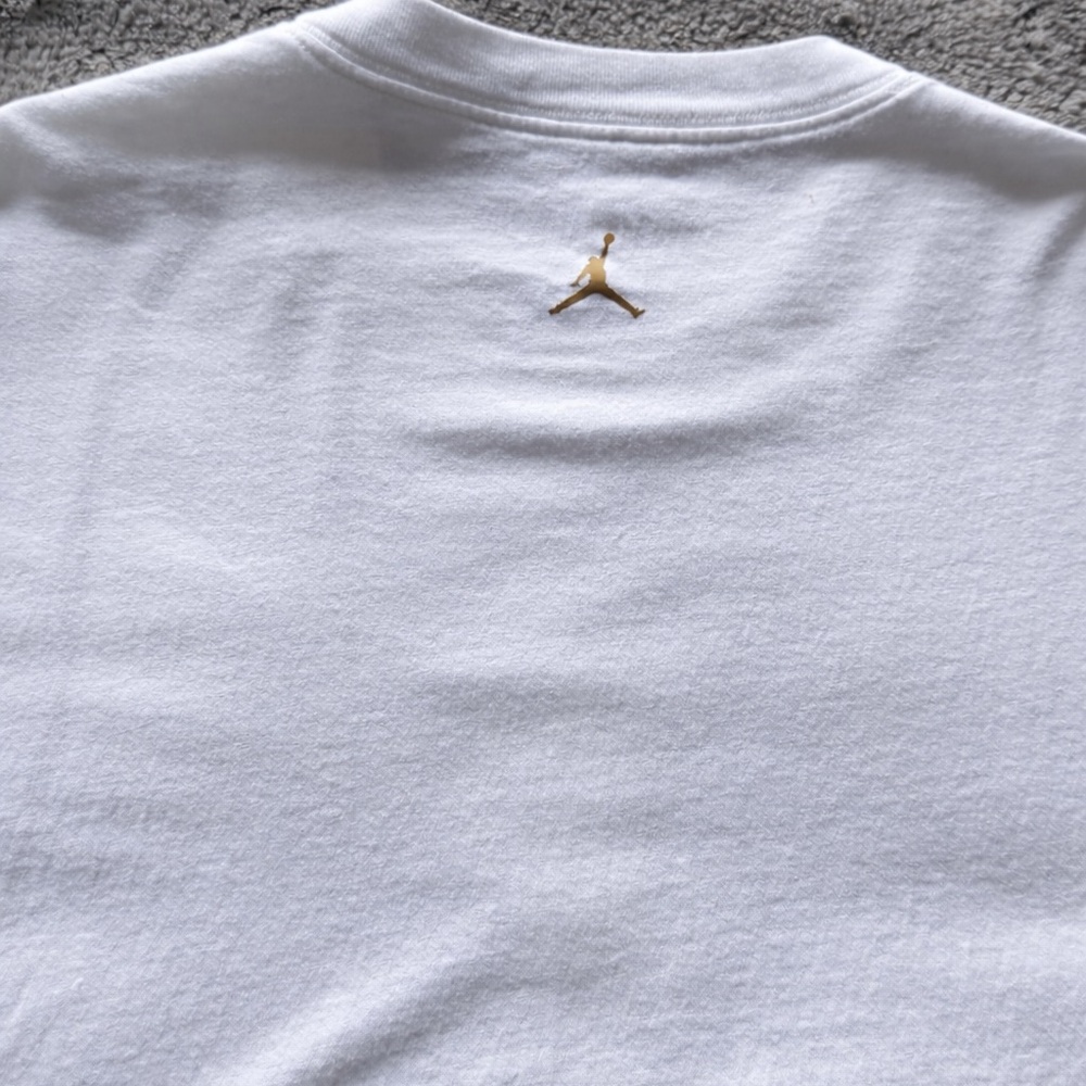 Air Jordan Flight Graphic T-Shirt White Gold Print Loose Fit Size L